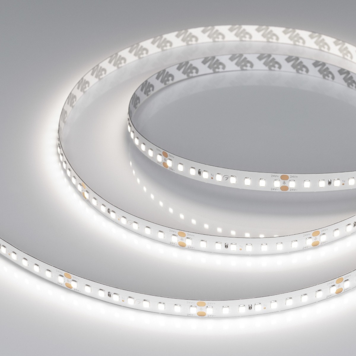 Светодиодная лента Arlight 7,7W/m 144LED/m 2835SMD холодный белый 5M RT-A144-10mm 24V White6000 038783, 038783 RT открытая
Светодиодная лента Arlight 7,7W/m 144LED/m 2835SMD холодный белый 5M RT-A144-10mm 24V White6000 038783, 038783 RT открытая