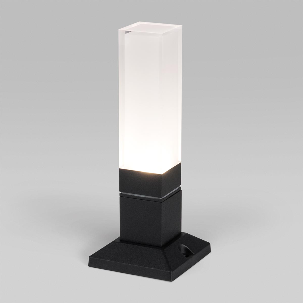 Уличный светодиодный светильник Elektrostandard 1536 Techno Led чёрный a052858, Черный, 4690389168741 Techno Led
Уличный светодиодный светильник Elektrostandard 1536 Techno Led чёрный a052858, Черный, 4690389168741 Techno Led