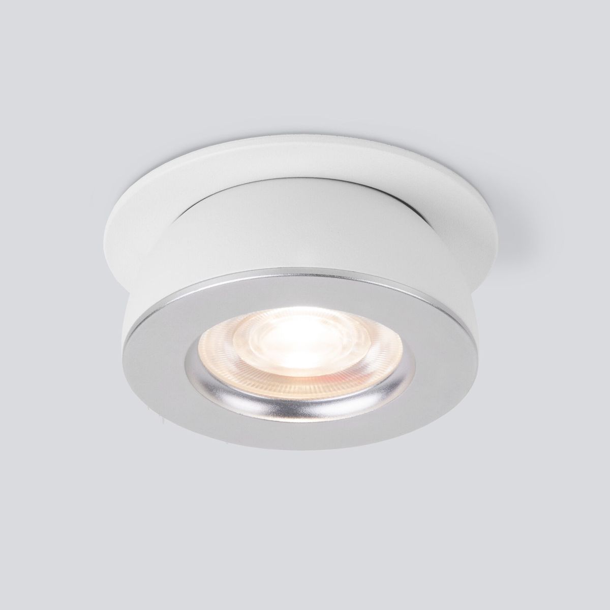Встраиваемый светодиодный светильник Elektrostandard Pruno 25080/LED белый/серебро a060946, 4690389187872 Pruno
Встраиваемый светодиодный светильник Elektrostandard Pruno 25080/LED белый/серебро a060946, 4690389187872 Pruno