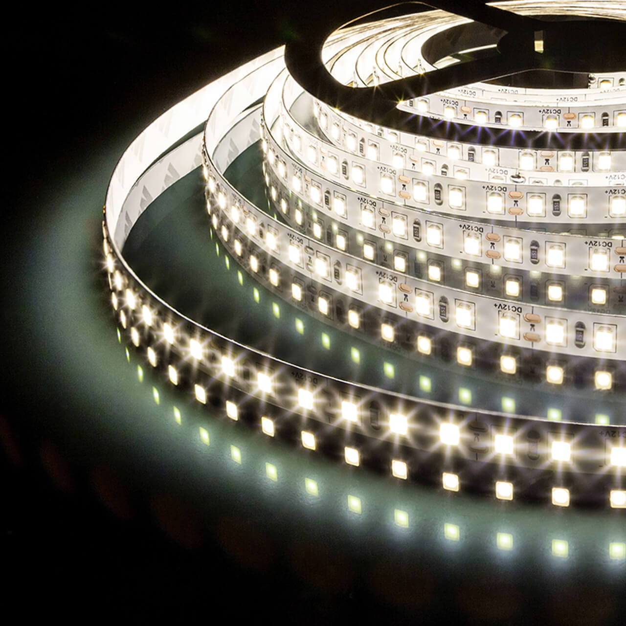 Светодиодная лента Elektrostandard 9,6W/m 120LED/m 2835SMD теплый белый 5M a050539, 4690389154829 12V 9,6W IP20
Светодиодная лента Elektrostandard 9,6W/m 120LED/m 2835SMD теплый белый 5M a050539, 4690389154829 12V 9,6W IP20