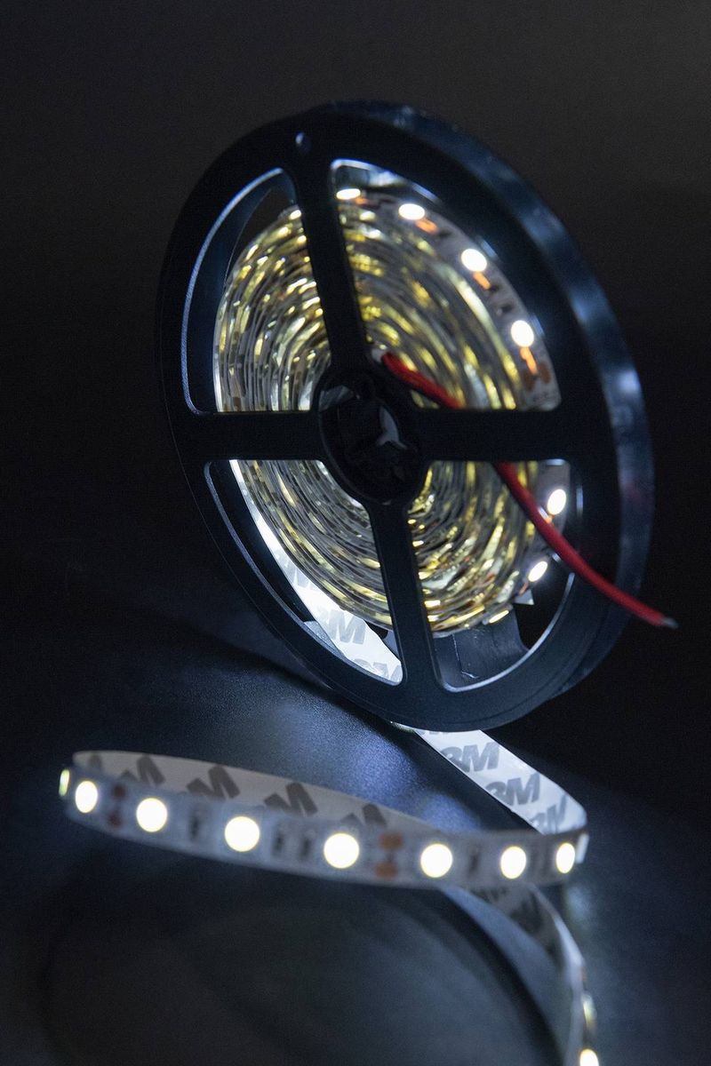 Светодиодная лента SWG 14,4W/m 60LED/m 5050SMD холодный белый 5M 001779, 001779 ECO-SWG560
Светодиодная лента SWG 14,4W/m 60LED/m 5050SMD холодный белый 5M 001779, 001779 ECO-SWG560
