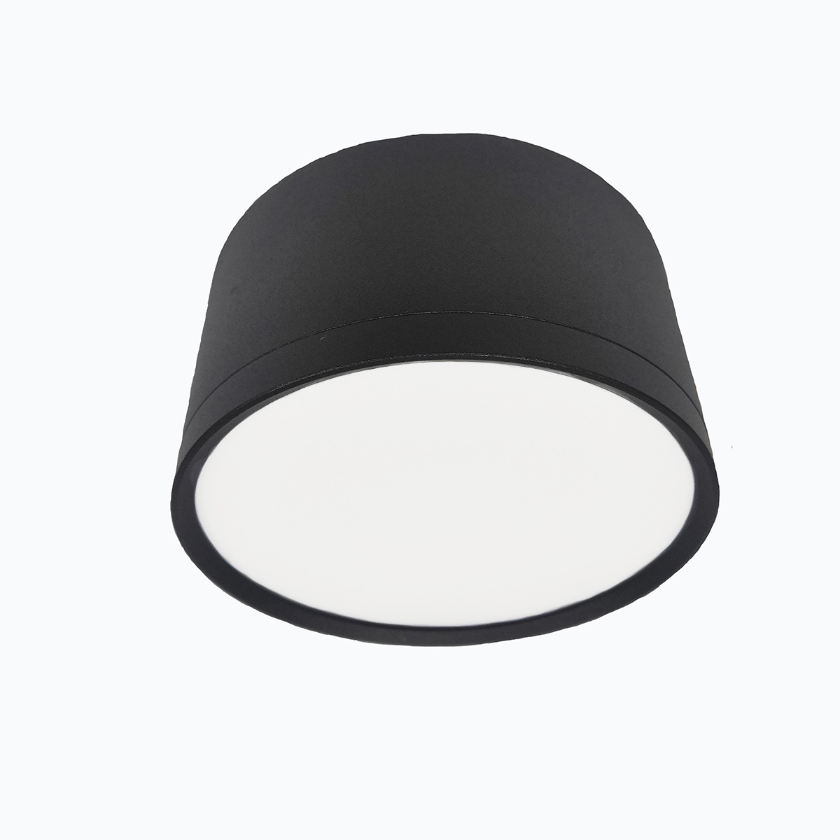 Накладной светодиодный светильник Voltalighting LAKI BL12120.120.3K.B, Черный, BL12120.120.3K.B LAKI
Накладной светодиодный светильник Voltalighting LAKI BL12120.120.3K.B, Черный, BL12120.120.3K.B LAKI
