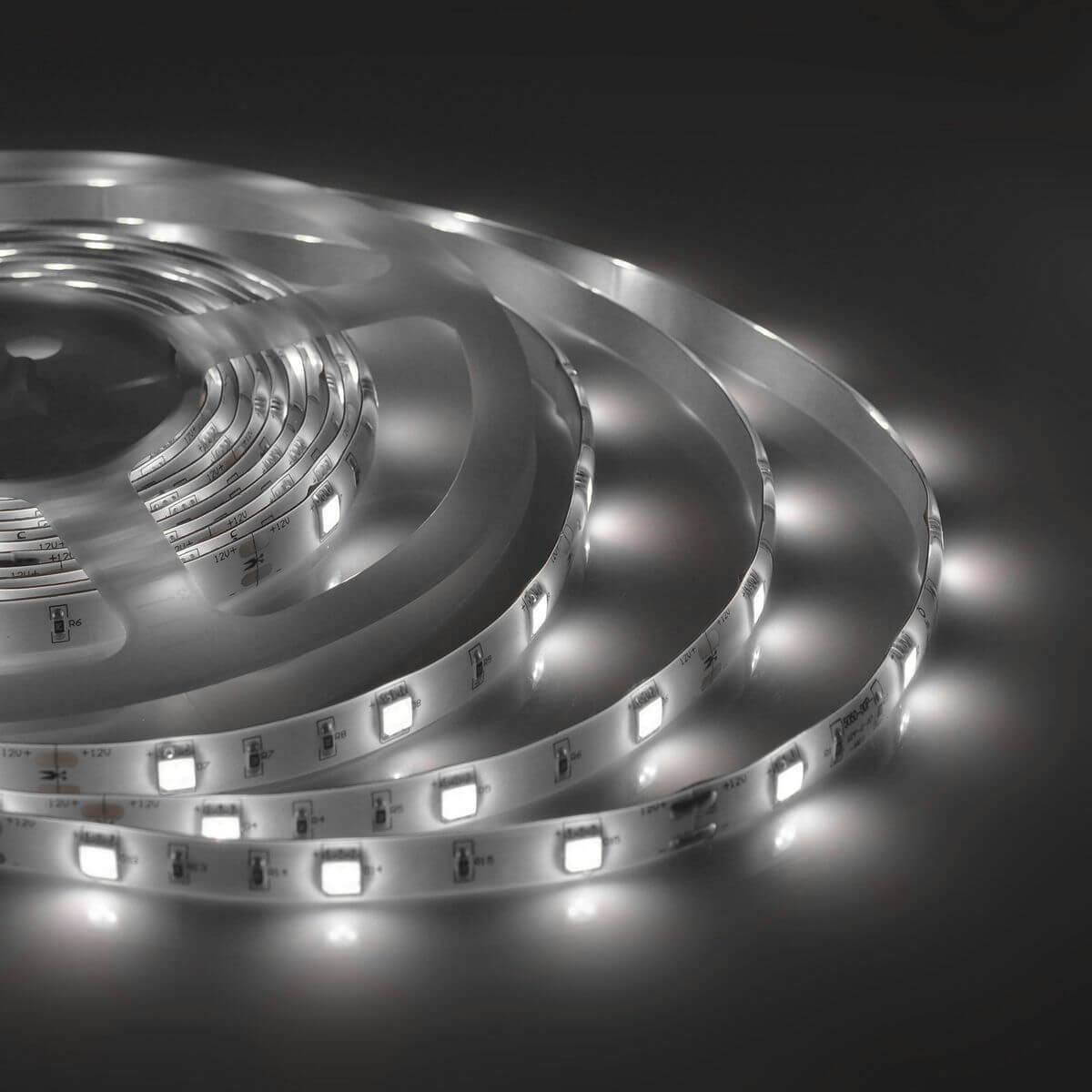 

Светодиодная влагозащищенная лента Apeyron 7,2W/m 30Led/m 5050SMD дневной белый 5M 00-150, 00-150