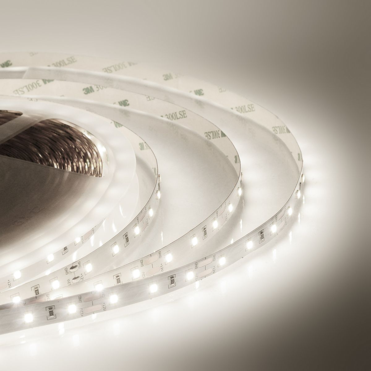 

Светодиодная лента Apeyron 14,4W/m 60LED/m 2835SMD дневной белый 20M 00-141, 00-141