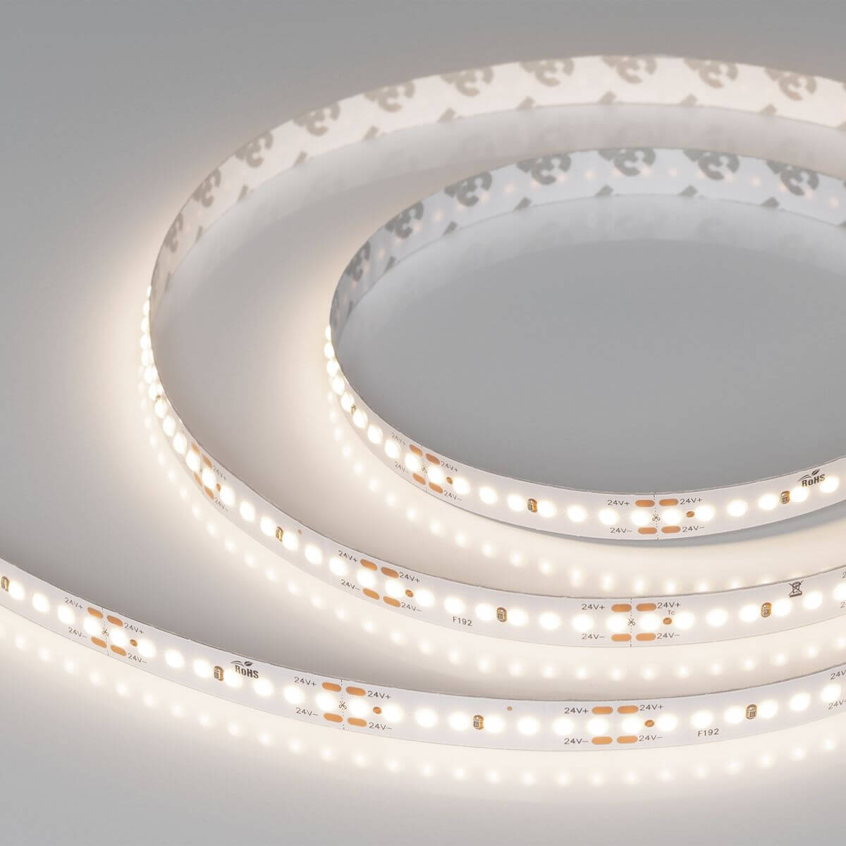 

Светодиодная лента Arlight 14,4W/m 192LED/m COB дневной белый 5M COB-X192-10mm 24V Day4000 037229, 037229 COB открытая