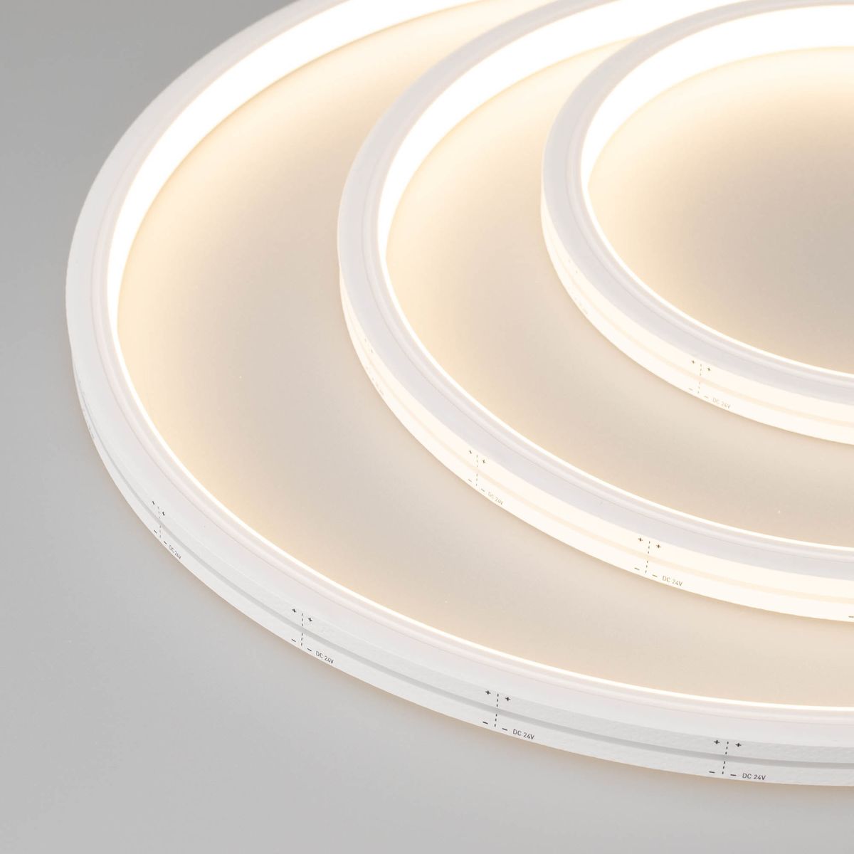  Гибкий неон Arlight 9,6W/m 140LED/m 2835SMD теплый белый 5M Moonlight-Top-A140-13x12mm 24V Warm3000 027947(1)