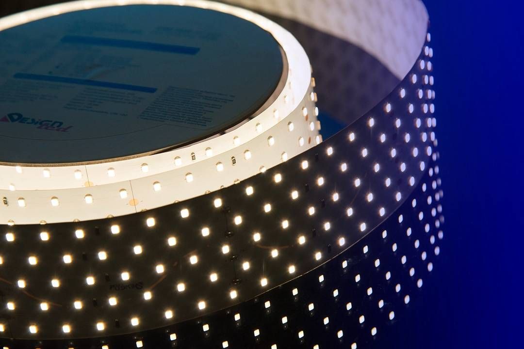 

Светодиодная влагозащищенная лента DesignLed 31W/m 350LED/m 2835SMD нейтральный белый 2,5M 000594, 000594 DSG2350