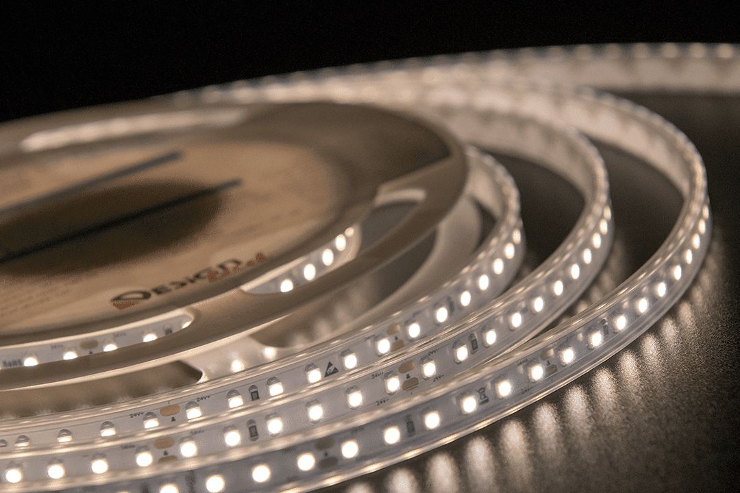 

Светодиодная влагозащищенная лента DesignLed 9,6W/m 120LED/m 3528SMD нейтральный белый 5M 002766, 002766 DSG3120