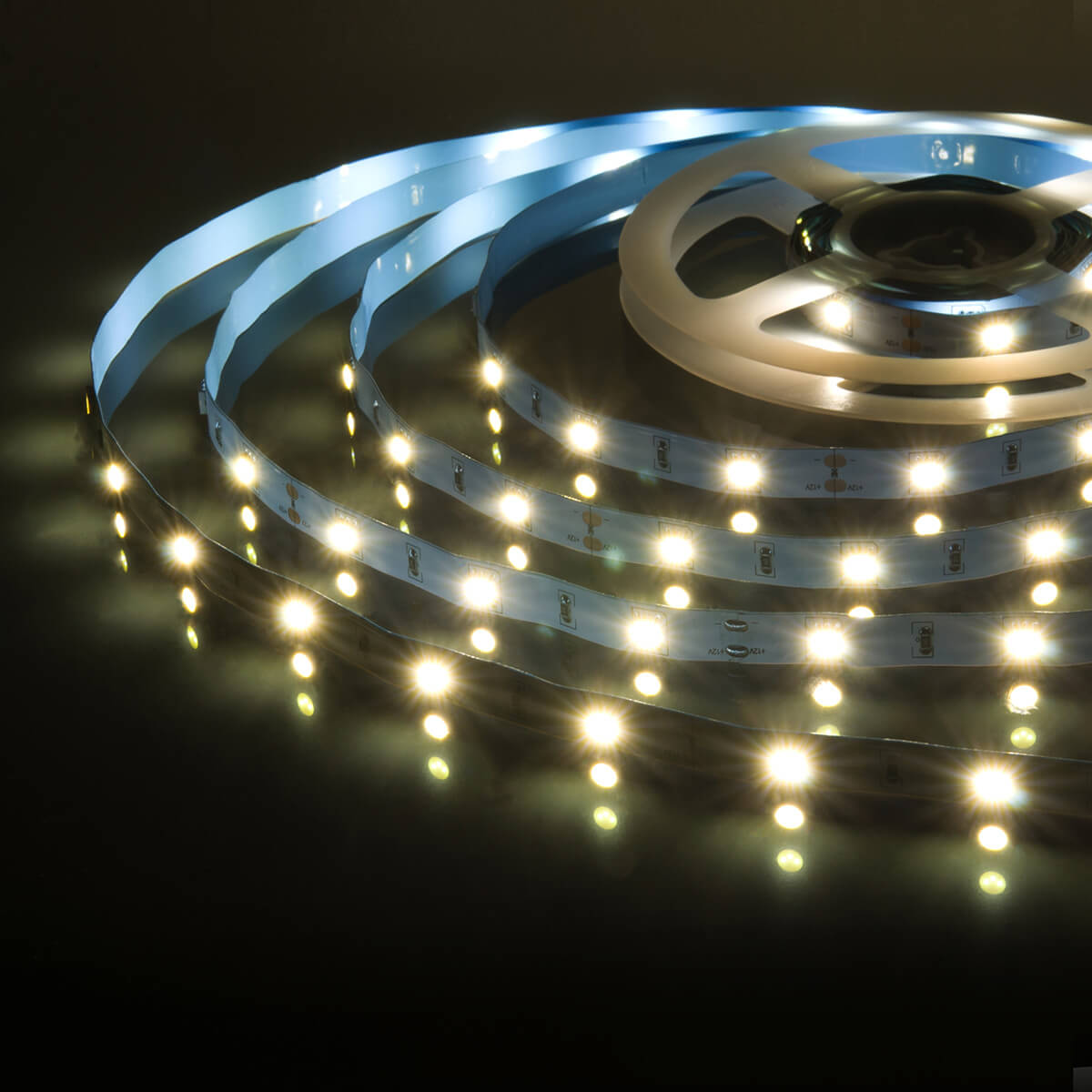 

Светодиодная лента Elektrostandard 7,2W/m 30LED/m 5050SMD дневной белый 5M a050583, 4690389154881 12V 7,2W IP20