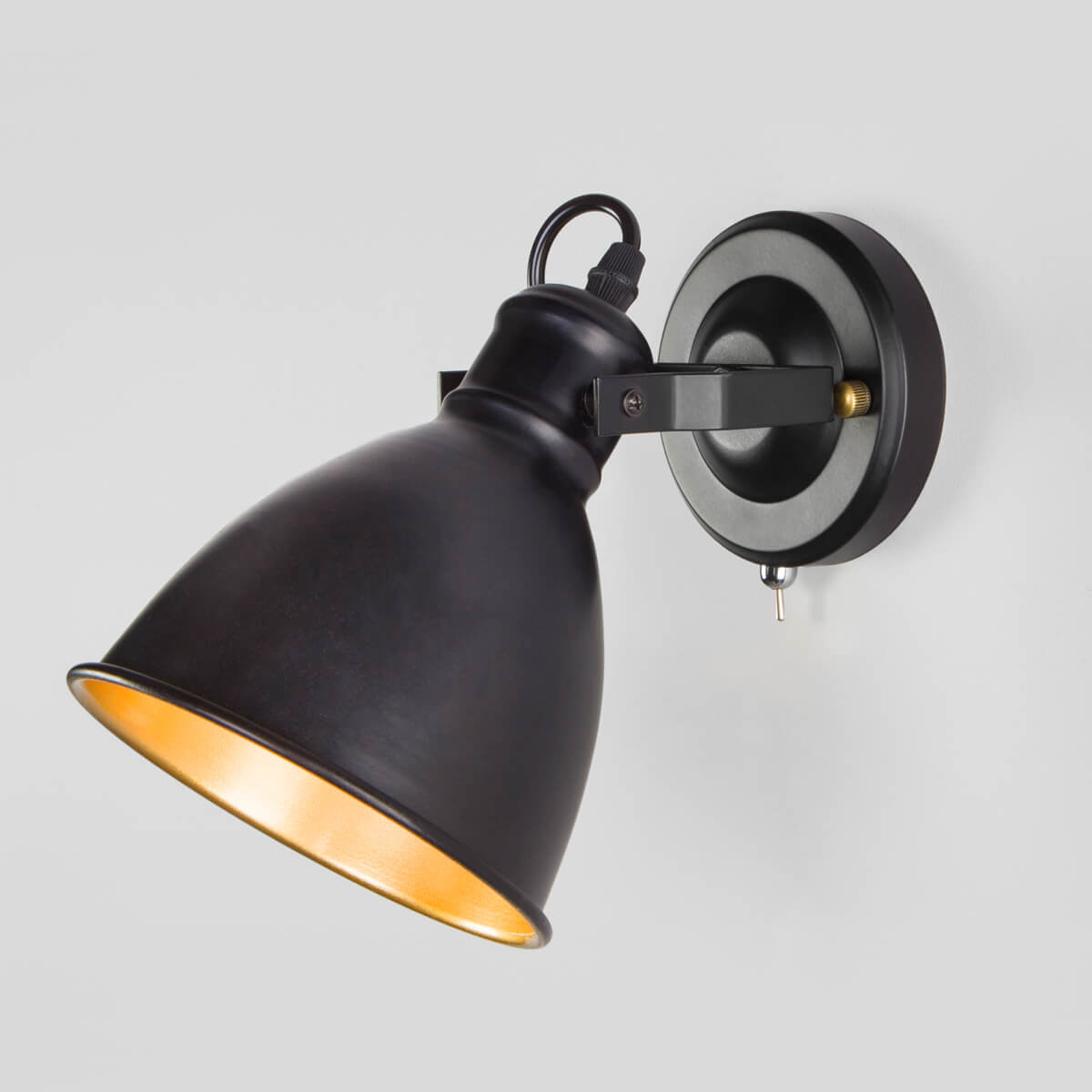 

Спот Eurosvet Denley 70112/1 черный, 70112/1 черный Denley