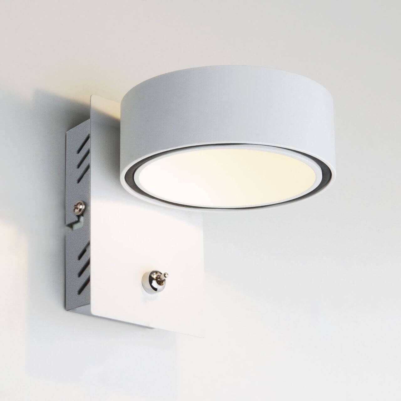 

Светодиодный спот Eurosvet Tokyo 20068/1 LED