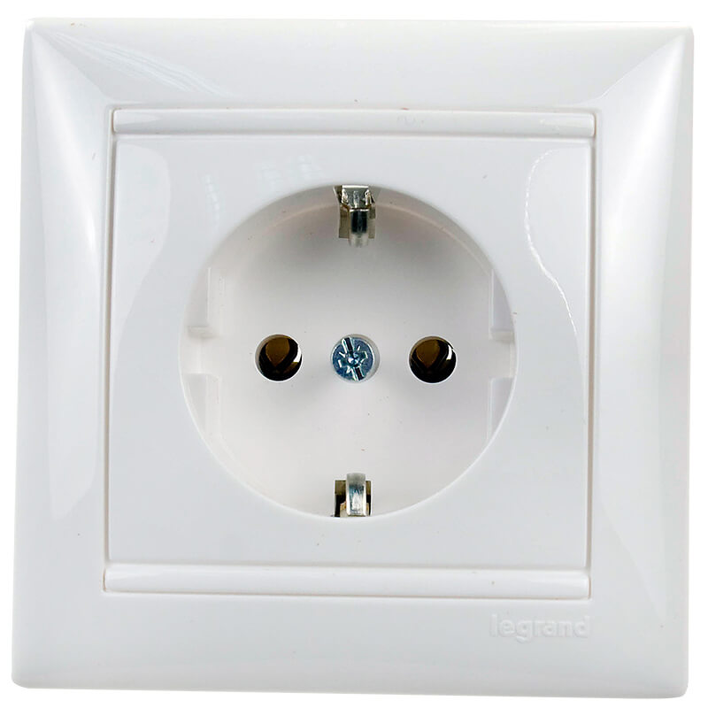 

Розетка 2К+3 Legrand Valena 16A 250V с/з белая 774423, Белый, 774423 Valena