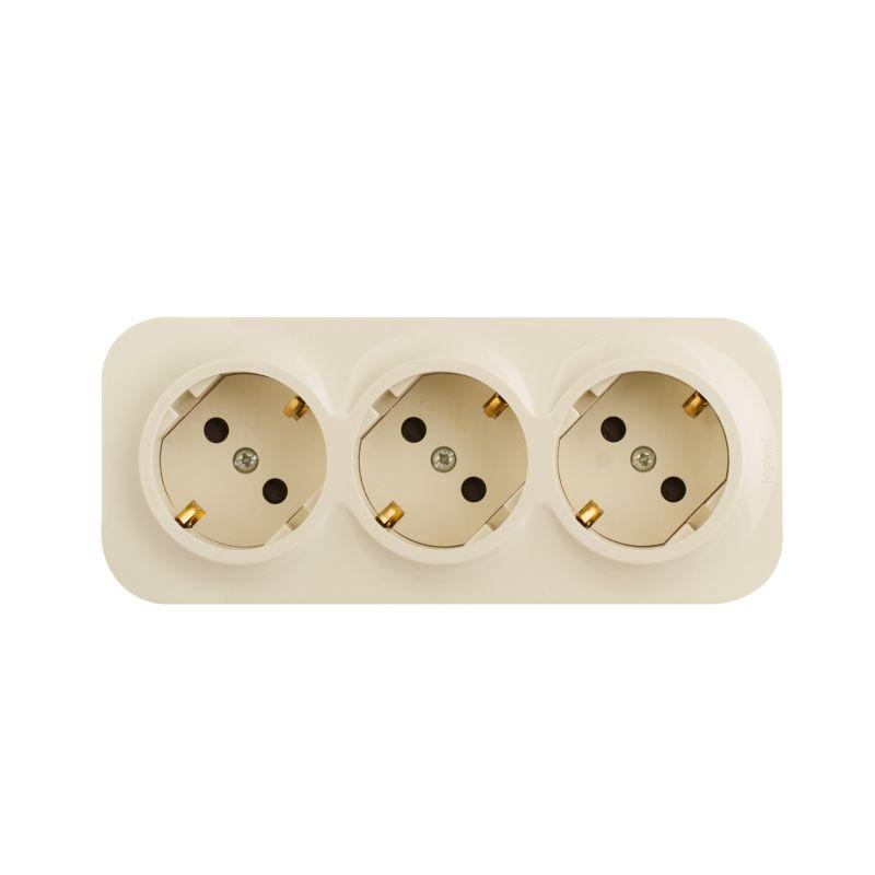 

Розетка 3х2К+З Legrand Quteo 16A 250V со шторками слоновая кость 782268, 782268 Quteo