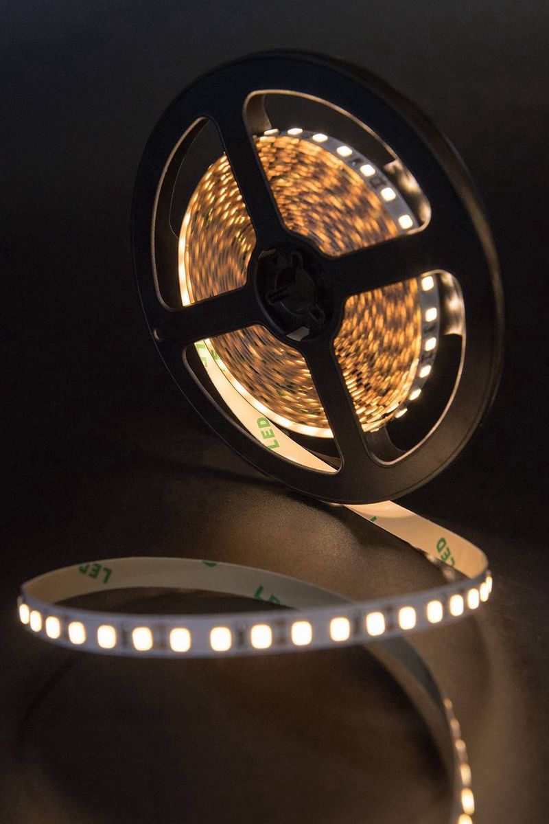 

Светодиодная лента SWG 12W/m 120LED/m 2835SMD теплый белый 5M 001576, 001576 SWG2120
