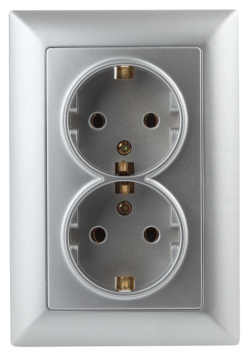 

Розетка двойная ЭРА Intro Solo Schuko 2X2P+E 16A 250V серебро 4-205-03 Б0043335, 4-205-03 Solo серебро