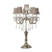 Мне нужна новая настольная лампа.