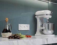 Комплект механизма электрической розетки AMBRELLA VOLT  ALFA Белый глянец с/з с шторками QUANT (AP1070, VM141) MA107010 1