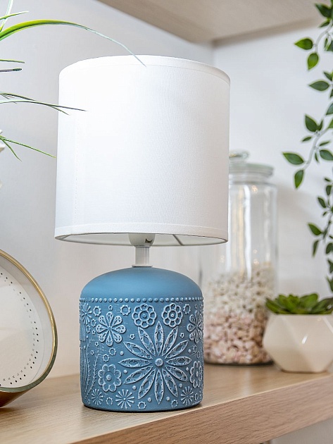 Настольная лампа Lucia Инди 652 4606400050995 изображение 1 Настольная лампа Lucia Инди 652 4606400050995 Фото № 1