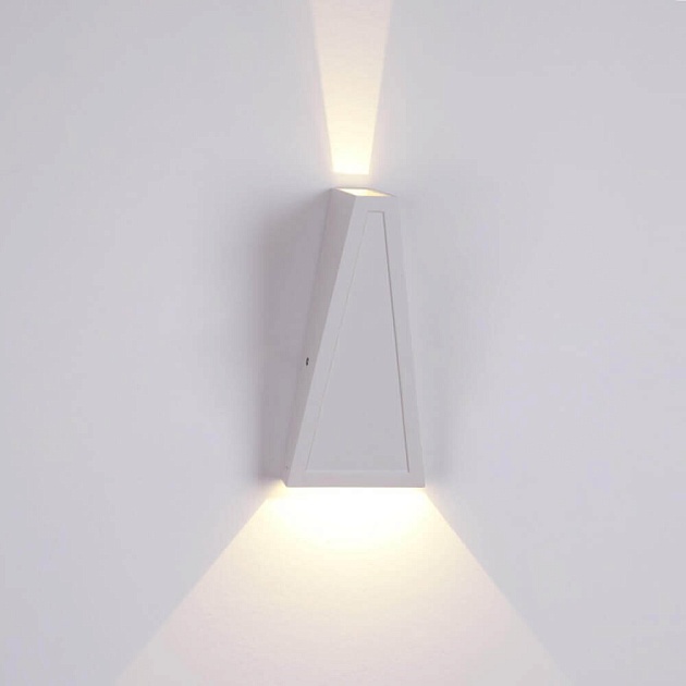 Настенный светодиодный светильник Crystal Lux CLT 225W WH фото 