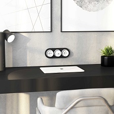 Розетка с заземлением Werkel Vintage белый матовый/хром W5871050 4690389174698 1