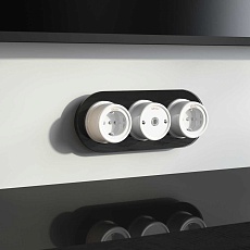 Розетка с заземлением Werkel Ретро белый W5671001 4690389166792 5