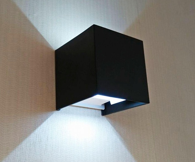 Уличный настенный светодиодный светильник Kink Light Куб 08585,19(4000K) Фото № 1