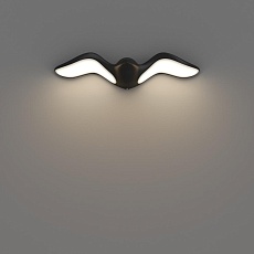 Уличный настенный светильник Favourite Larus 4846-2W 3