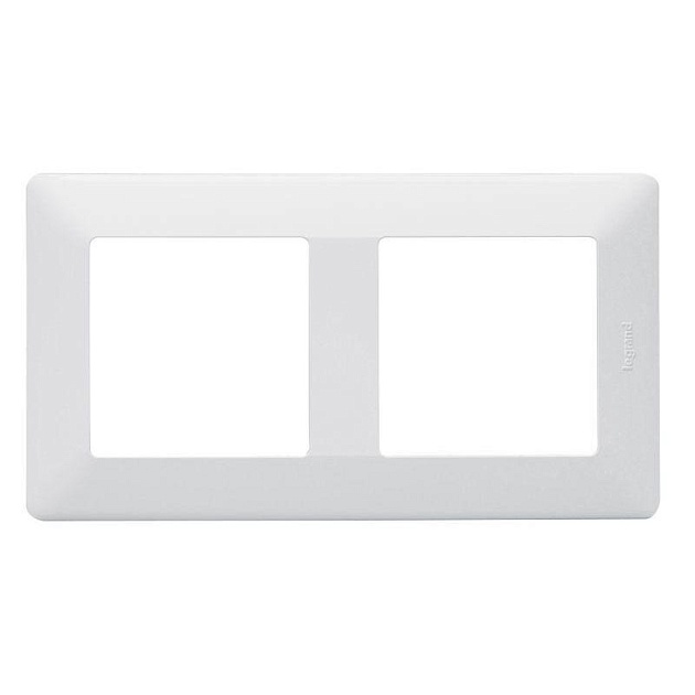 Рамка 2-постовая Legrand Valena Life белая 754002 изображение 1 Рамка 2-постовая Legrand Valena Life белая 754002 Фото № 1