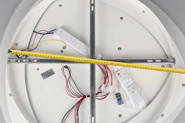 Потолочная светодиодная люстра Omnilux Clanezzo OML-07107-260 Фото № 7