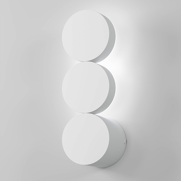 Настенный светодиодный светильник Elektrostandard Brioni 40130/LED белый a064595 фото 