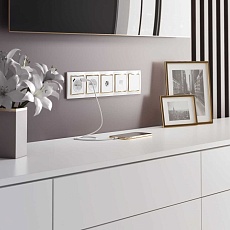 W1184001/ ТВ-розетка проходная (белая) 1