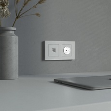 Розетка с подсветкой Werkel белый a069612 1