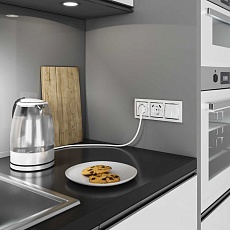 Розетка с заземлением, шторками и USBх2 Werkel белый W1171501 4690389155345 1