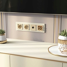 Розетка с заземлением и шторками Werkel шампань рифленый W1171110 4690389159756 3