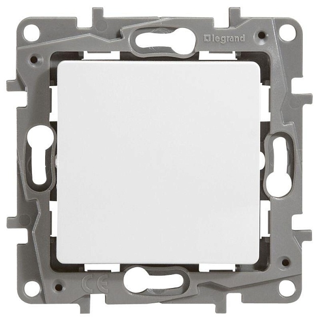 Переключатель одноклавишный Legrand Etika 10A 250V белый 672205 Фото № 1