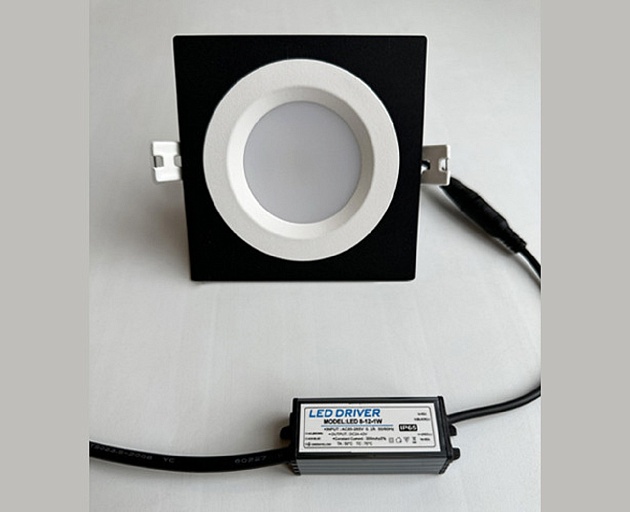 Встраиваемый светодиодный светильник Italline IT08-8018 white 3000K фото 5