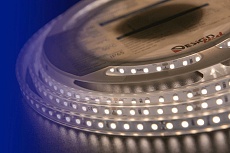 Светодиодная влагозащищенная лента DesignLed 9,6W/m 120LED/m 3528SMD нейтральный белый 5M 002766 2