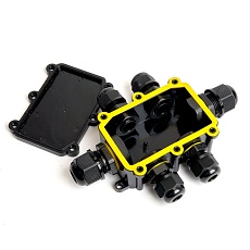 Коробка распределительная LD526 водонепроницаемая на 6 выходов, 450V, 140х100х36, черный 49124 5