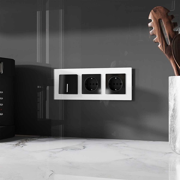 Розетка Werkel с заземлением черный акрил W1171048 4690389197703 изображение 4 Розетка Werkel с заземлением черный акрил W1171048 4690389197703 Фото № 4