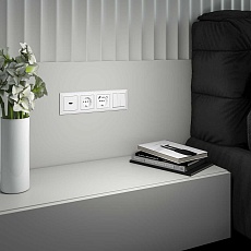 Розетка с заземлением, шторками и USB тип A+C Werkel белый W1171701 4690389176418 2