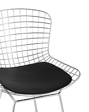 Полубарный стул Stool Group с низкой спинкой Bertoia хромированный с черной подушкой BTY-24L-P6 CH/BL 5