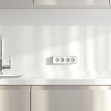 Розетка четверная с заземлением и шторками Gallant Werkel a071252 1