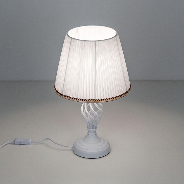 Настольная лампа Citilux Вена CL402800 фото 3