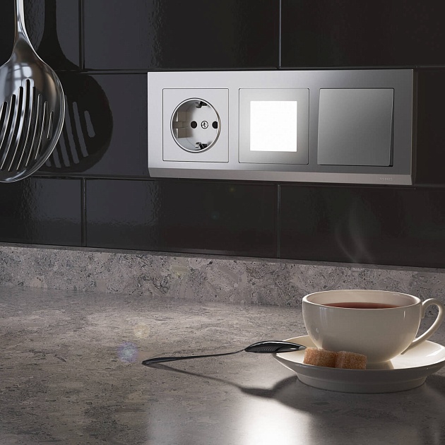 Выключатель одноклавишный Werkel серебряный W1110006 4690389155895 изображение 3 Выключатель одноклавишный Werkel серебряный W1110006 4690389155895 Фото № 3