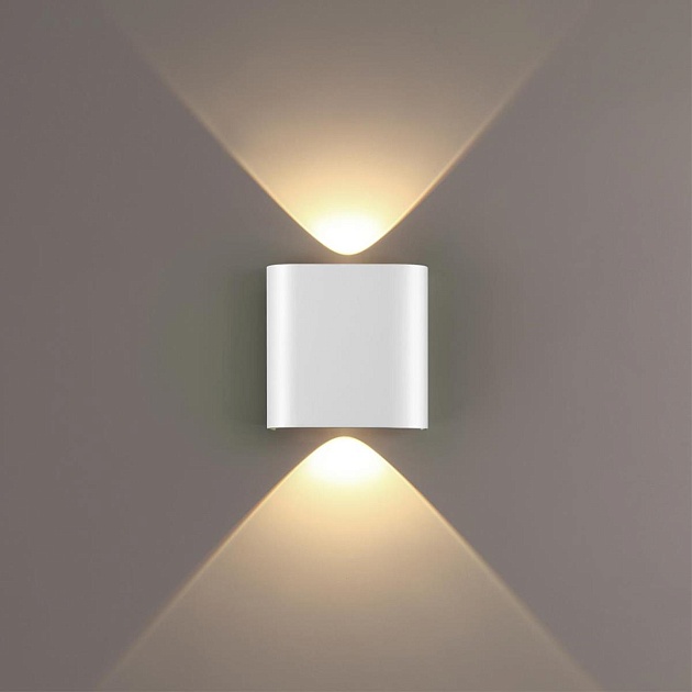 Настенный светильник Odeon Light Magnum Hightech 7192/2WL изображение 1 Настенный светильник Odeon Light Magnum Hightech 7192/2WL Фото № 1