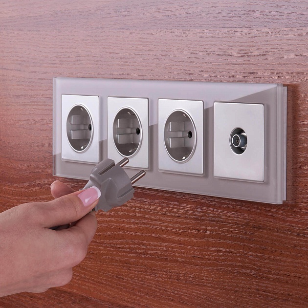 Розетка с заземлением Werkel серебряный W1171006 4690389156410 изображение 10 Розетка с заземлением Werkel серебряный W1171006 4690389156410 Фото № 10