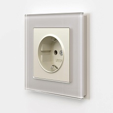 Розетка с заземлением и шторками Werkel айвори матовый W1171162 4690389184741 4