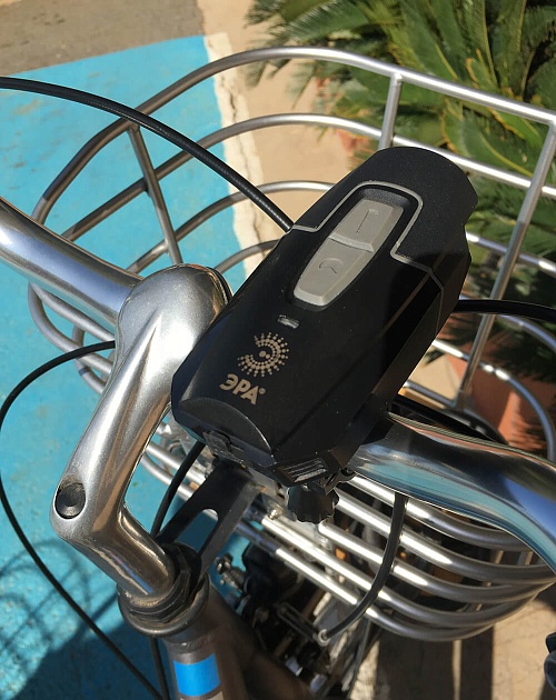 Велосипедный светодиодный фонарь ЭРА аккумуляторный 650 лм VA-901 Б0033767 фото 3