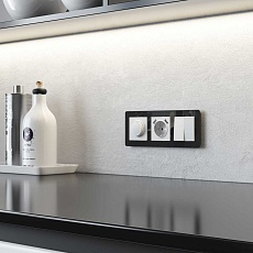 Рамка Werkel Acrylic на 3 поста черный W0032708 4690389184888 3