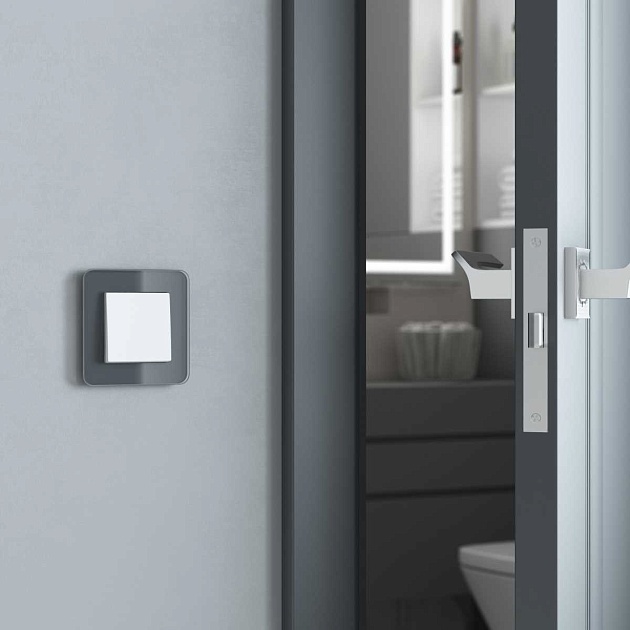 Выключатель одноклавишный Werkel белый матовый W1110061 4690389184536 изображение 8 Выключатель одноклавишный Werkel белый матовый W1110061 4690389184536 Фото № 8